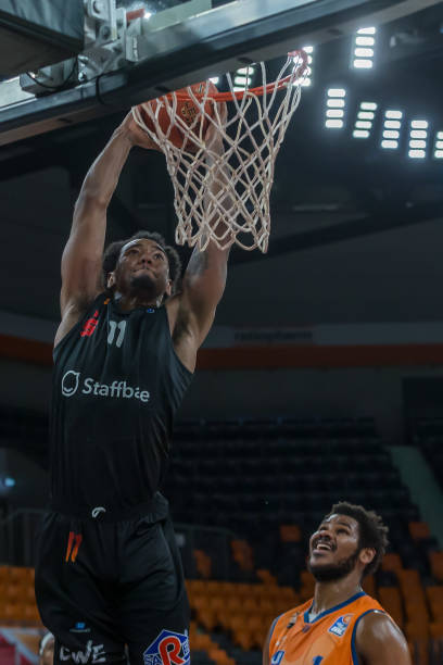 天然赛场 天然赛场