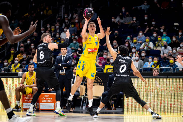 方的权益归 方的权益归